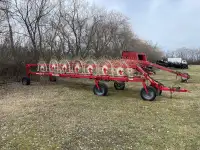 2014 farm king 14 wheel hayrake