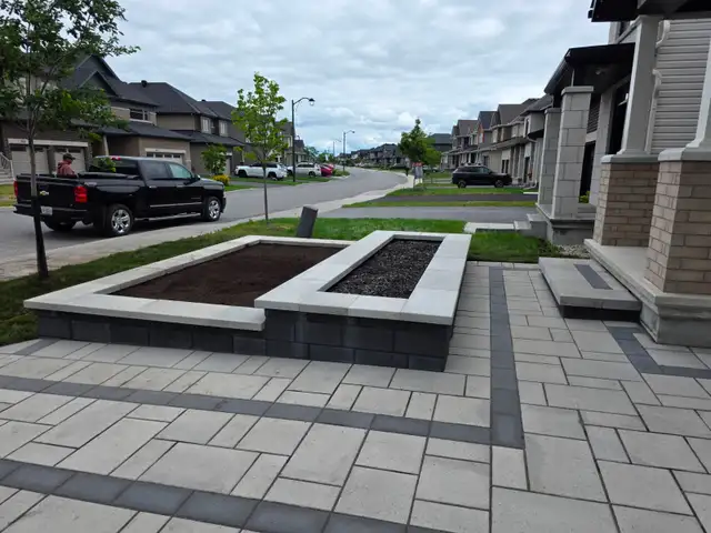 Interlock and Landscape Labourer in Construction & Trades in Ottawa - Image 8