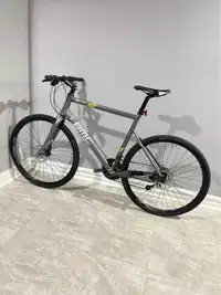 Large BMC alpenchallenge AC02 Hybrid Bicycle with Shimano Tiagra