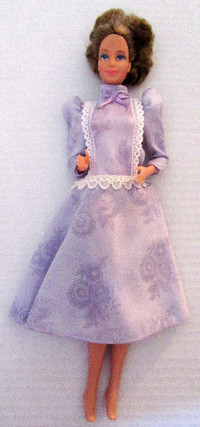 Mattel Heart Family Grandma 1986, loose in original dress