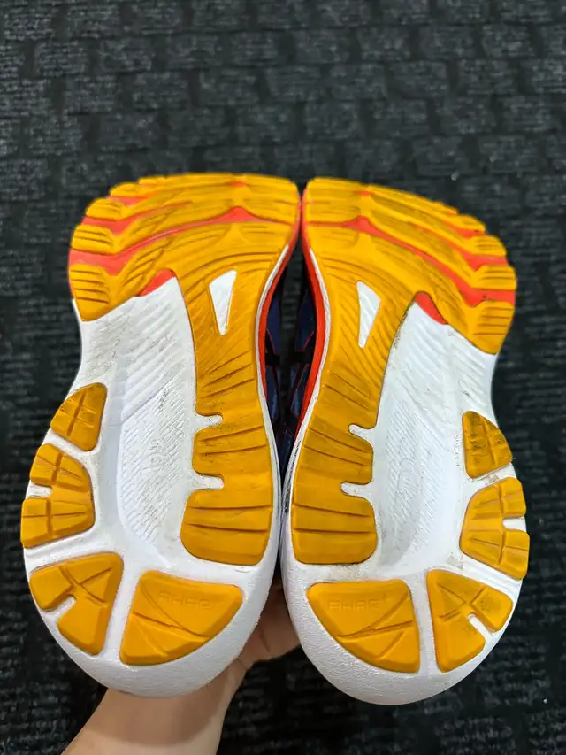 Asics Kayano 29 size US 8.5 in Men's Shoes in Mississauga / Peel Region - Image 4