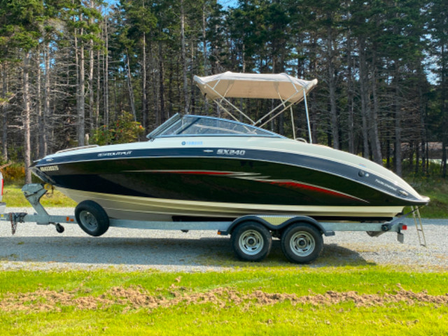 2014 Yamaha 240SX in Powerboats & Motorboats in Cape Breton - Image 2