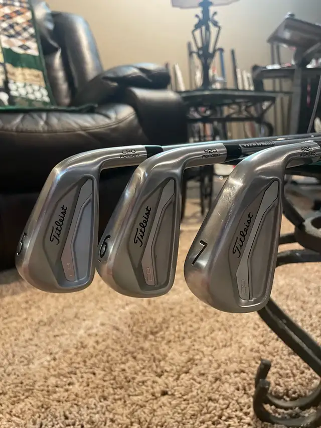 Titleist 620 forged irons in Golf in Regina - Image 3