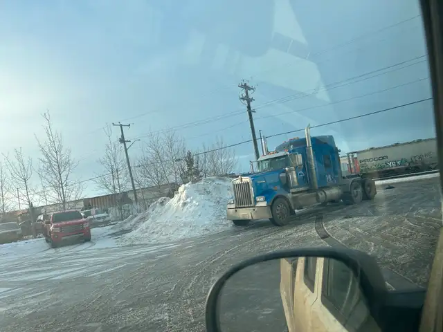 truck driver in Drivers & Security in Edmonton - Image 2
