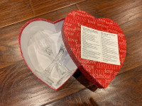 Brand New Heart Box with 2 Champagne Flutes 