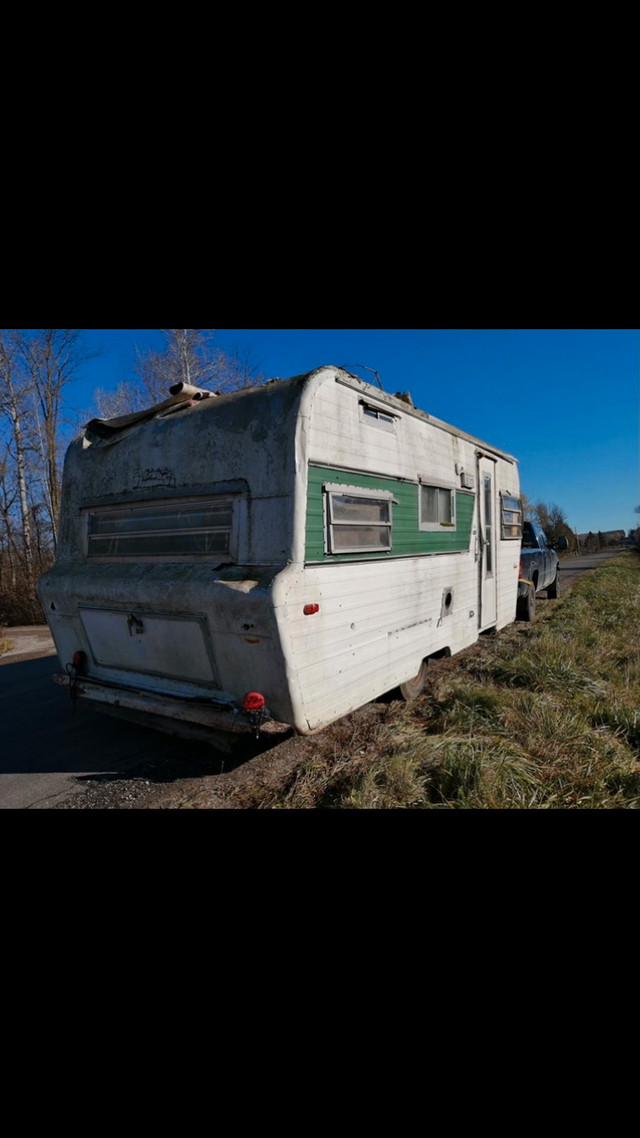 1969 citation resto vintage small camper trailer park travel apt in Park Models in Barrie - Image 3