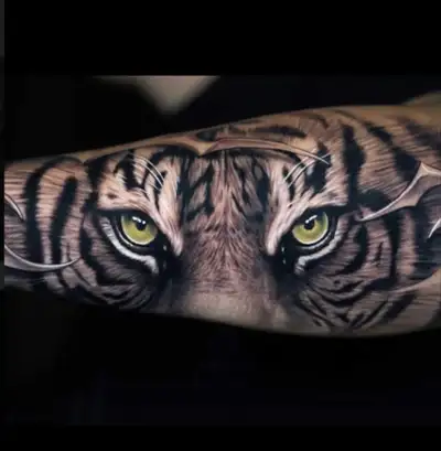 Tattoo artist (female), View more