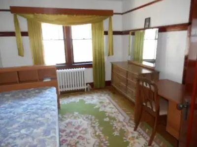 Classy 1927 heritage style two bedroom house in a very desirable and safe location in Kitsilano, Van...