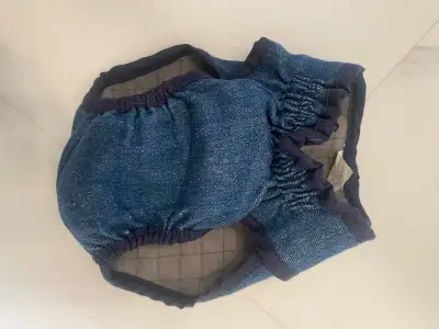 This is a Simple Solution dog diaper, size small. It features a comfortable fit and a secure fasteni...