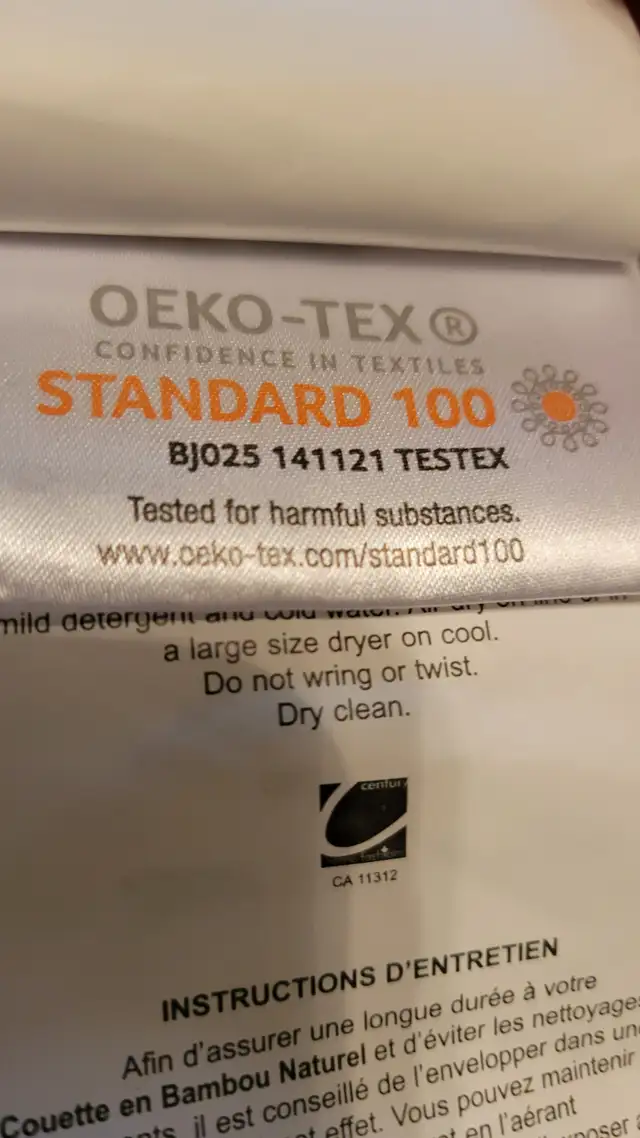 100% Bamboo Duvet - Queen in Bedding in Kingston - Image 6