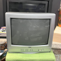 RCA Retro Gaming TV 14 inch CRT  with remote   
