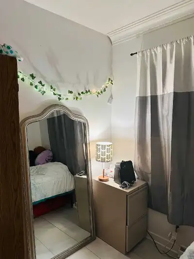 A private room available in an independent house from 15 th April onwards ,ideal for female students...