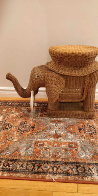 Vintage 70s large wicker elephant table