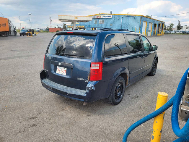 2009 Dodge Grand Caravan in Cars & Trucks in Calgary - Image 4