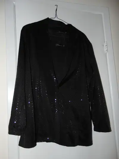 One Set of a Sparkling  Jacket and Sleeveless Top, View more