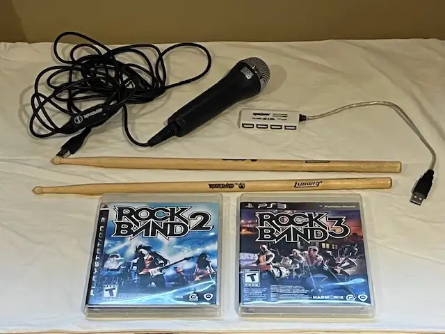 Rock Band Harmonix Wired Drum Set Bundle in Sony Playstation 3 in City of Toronto - Image 6