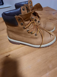 Men's Timberland boots size 7