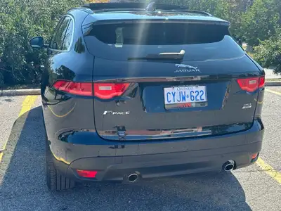 2020 Jaguar F-Pace 25t AWD,very low KM , only 45000! This 2020 Jaguars F-Pace 25t AWD 2.0 L, automat...