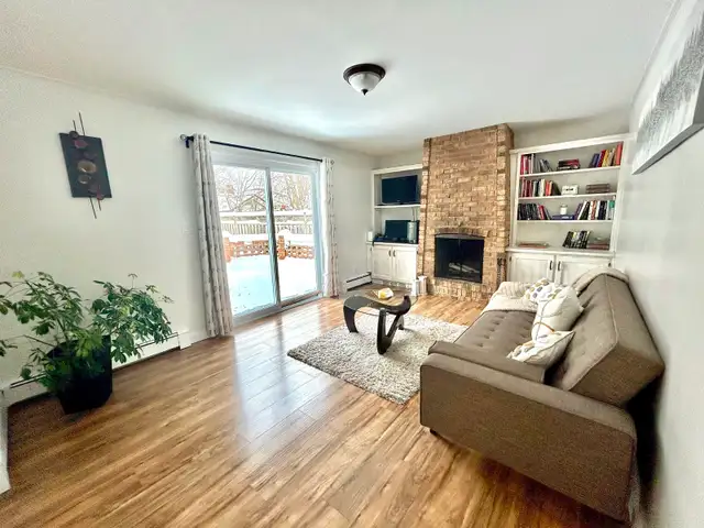 House for Sale in Houses for Sale in Kitchener / Waterloo - Image 8