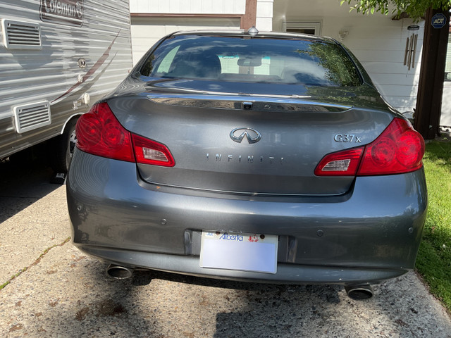 2010 INFINITI G37X Sedan AWD -$7,770 in Cars & Trucks in Calgary - Image 3