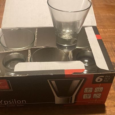 NEW Box of 6 Bormioli Rocco Ypsilon 5 Oz Glasses  2 boxes for $8 in Kitchen & Dining Wares in Bedford - Image 4