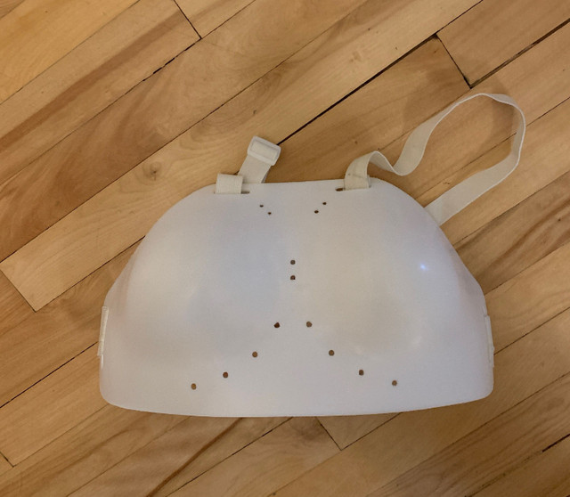 Fencing chest protector / Bustier escrime dans Autre  à Ville de Montréal