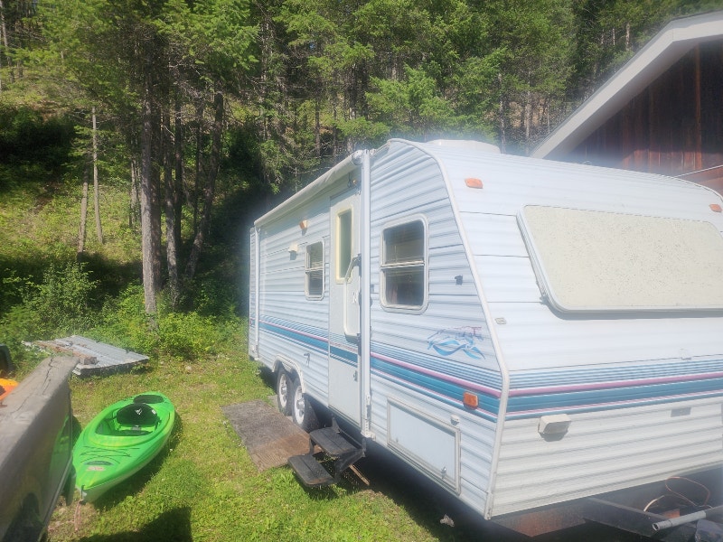 Fleetwood Prowler Lite 1999 24ft Travel Trailers & Campers