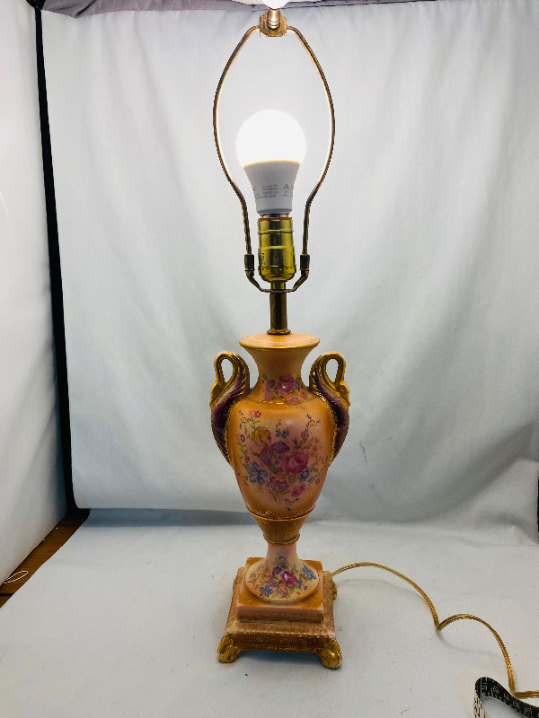 Lampe de table, lumière vintage dans Éclairage intérieur et plafonniers  à Laurentides - Image 2