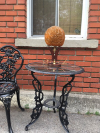 Lampe de table vintage tulipe globe spaghettis jaune 1960