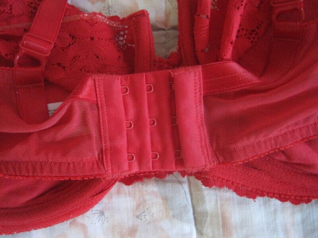 Fit For Me Fruit Of The Loom Bra 42D  Red New Stock in Women's - Tops & Outerwear in Peterborough - Image 2