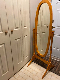 Miroir sur pied en bois/style antique/Wood Standing mirror