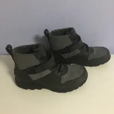 UGG Water Proof Womens High Cut Shoes Size 3u.s, View more