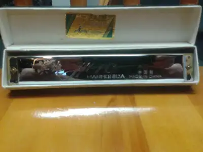 hero harmonica 48 holes wooden frame / cadre en bois, View more