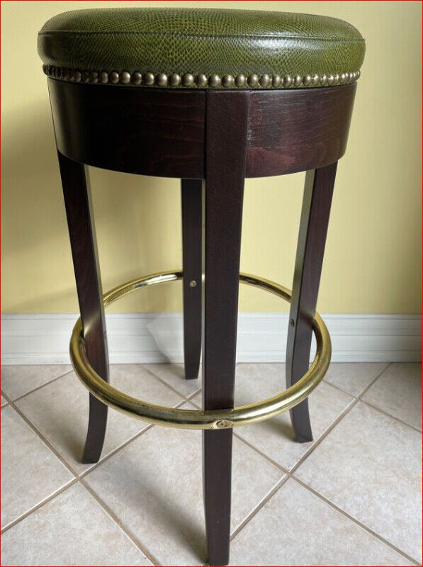 4 High Quality Jackson Backless Bar Stools in Chairs & Recliners in Oakville / Halton Region