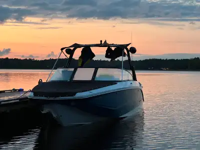 Scarab 255 ID Twin Engine Jet Boat. 25 foot, 400 hp, Twin 1.5L SC 4-TEC 200 hp Rotax Engines. 299 ho...