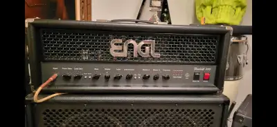 Amazing amp in mint condition comes with pedal.