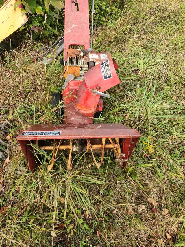 snowblower for sale in Snowblowers in Trenton - Image 3