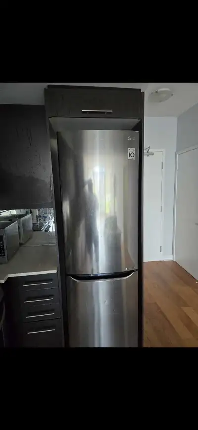24" LG Fridge, tall, thin, works great!!, View more
