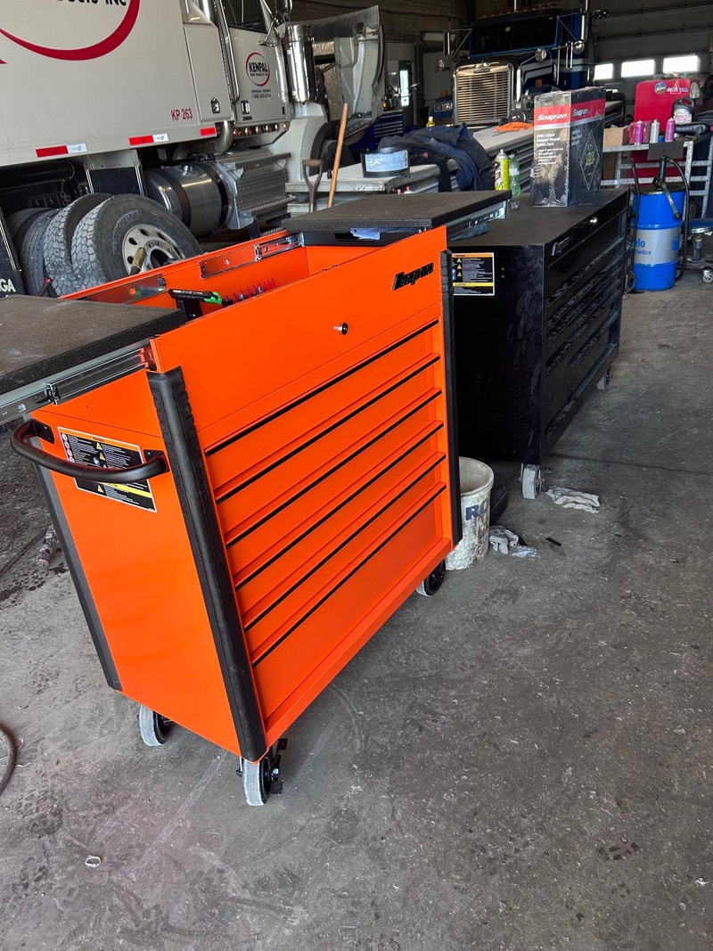 Snap on slide top tool cart Tool Storage & Benches Grand Bend Kijiji