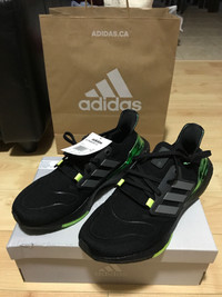 Adidas Ultraboost 22 - Brand new - Size 9.5 US Men