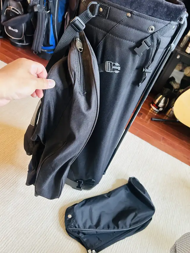 Fairway Links Ultra Lite Golf Stand Bag in Golf in Mississauga / Peel Region - Image 5