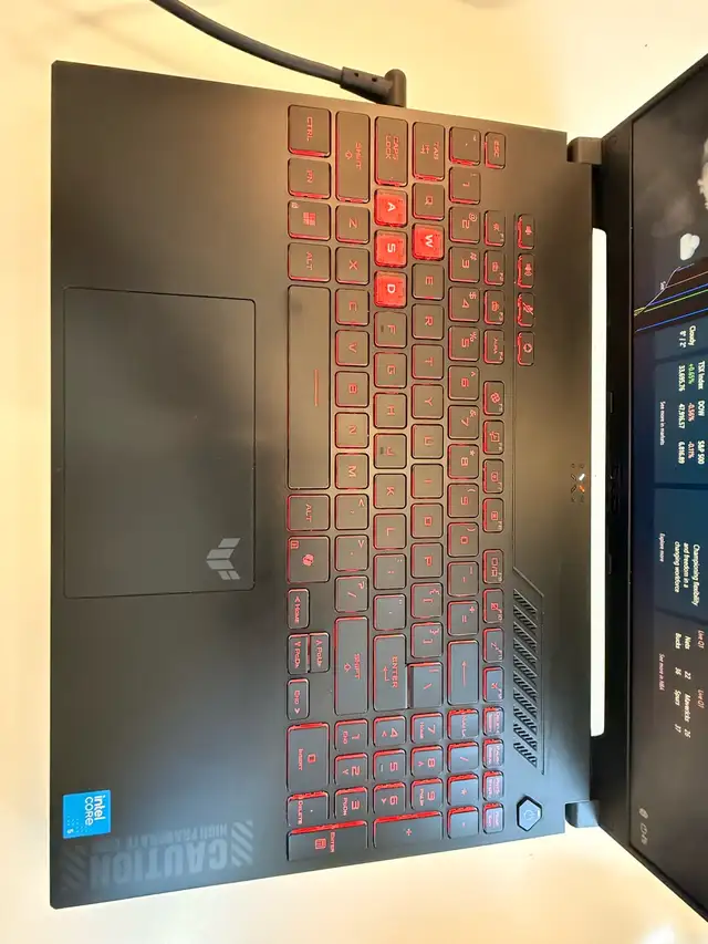 Asus Tuf F16 2025 "broken screen" in General Electronics in City of Montréal - Image 4