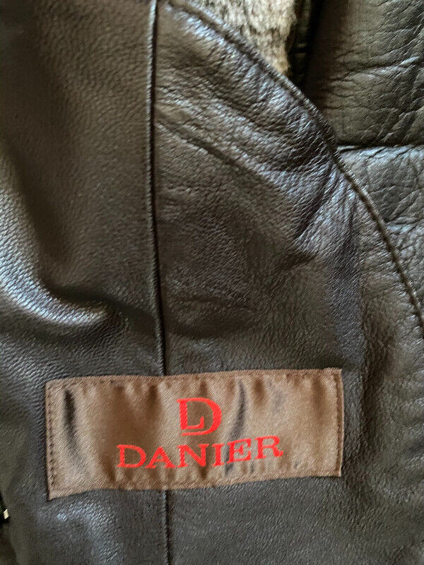 Danier genuine leather men's jacket with fur  size S in Men's in Gatineau - Image 3