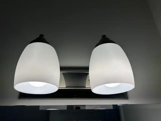 Vanity Light in Indoor Lighting & Fans in Oakville / Halton Region - Image 2