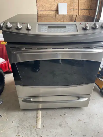GE slide in oven/stove, View more