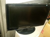 Samsung SyncMaster P2070 20" 1600 x 900 LCD 16:9 Monitor dvi dis
