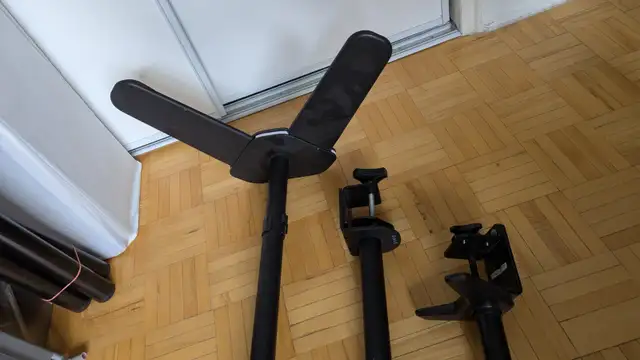 Body Solid Extra Tall for Monitor TV Desk Mount Desktop Arm\Stan in Video & TV Accessories in City of Toronto - Image 3
