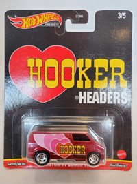 1:64 Hot Wheels Premium 71 Dodge Van Hooker Headers Real Riders