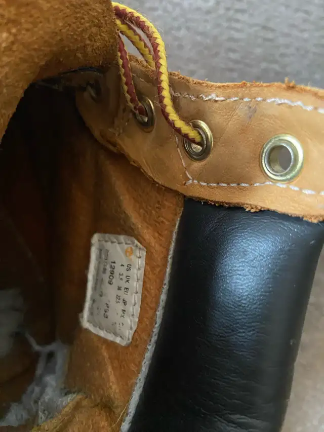 timberland boots size 4 in Kids & Youth in Markham / York Region - Image 4