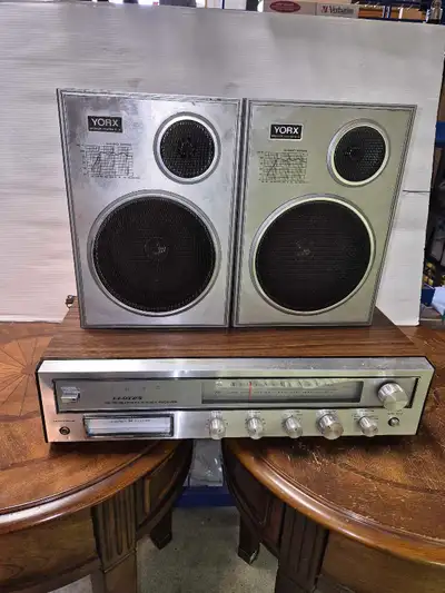Lloyd's Vintage 8-track am/fm player, View more